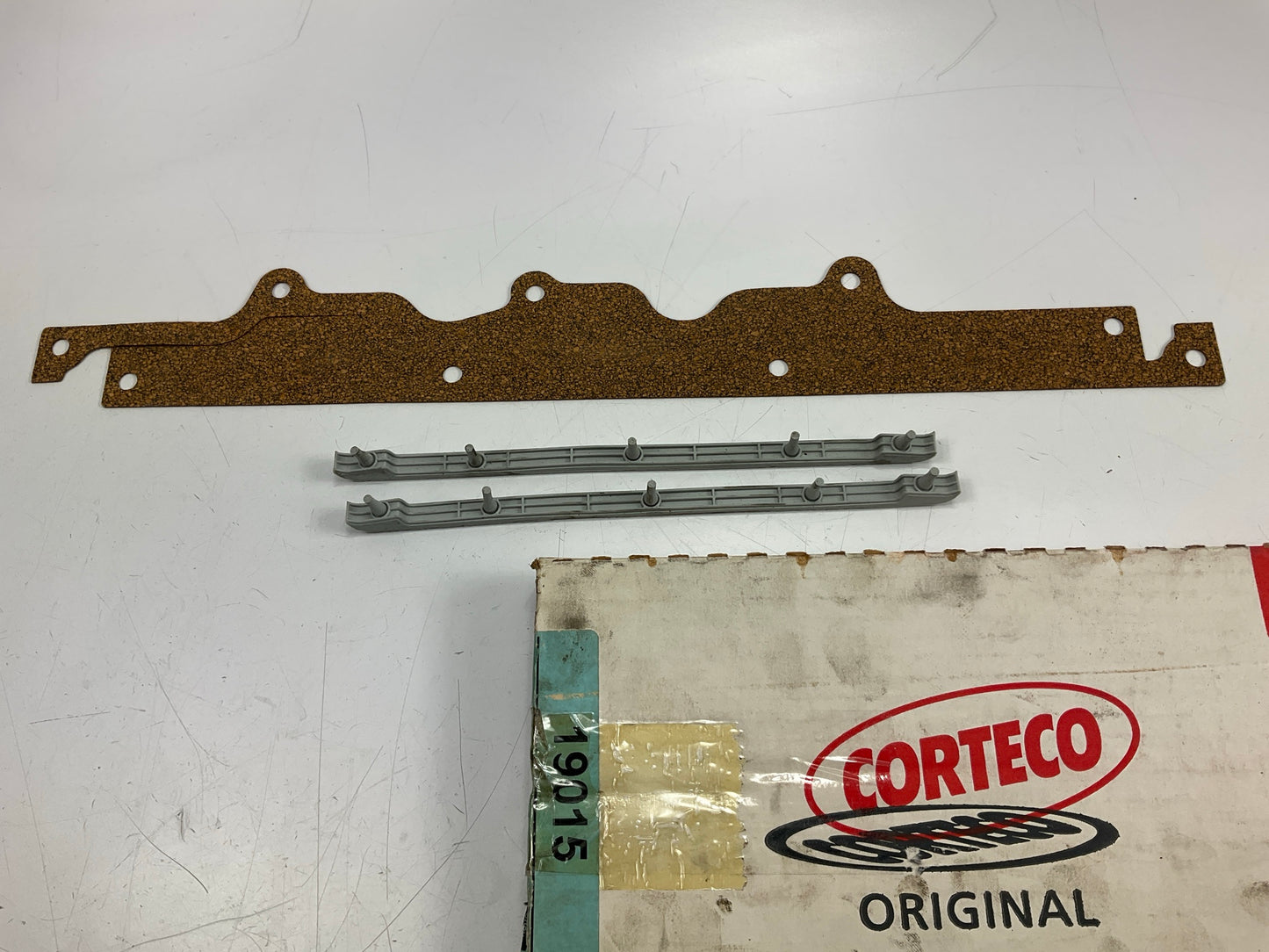 Corteco 19015 Valve Cover Gasket Set For 1981-1995 Chrysler 2.2L 2.5L-L4