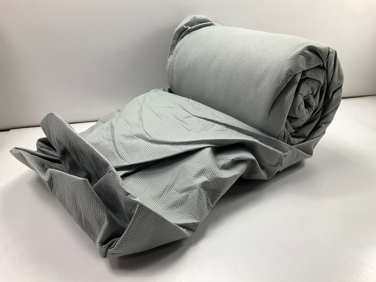 Barrett Jackson 34903 Premium 5-Layer SUV Car Cover - 15'2'' L X 6'3'' W X 5'8'' H