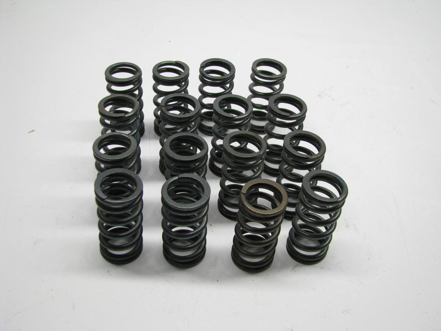 (16) Crane Cams 99836 Outer Engine Valve Spring - 1.540'' OD 1.140'' ID 528lbs/in