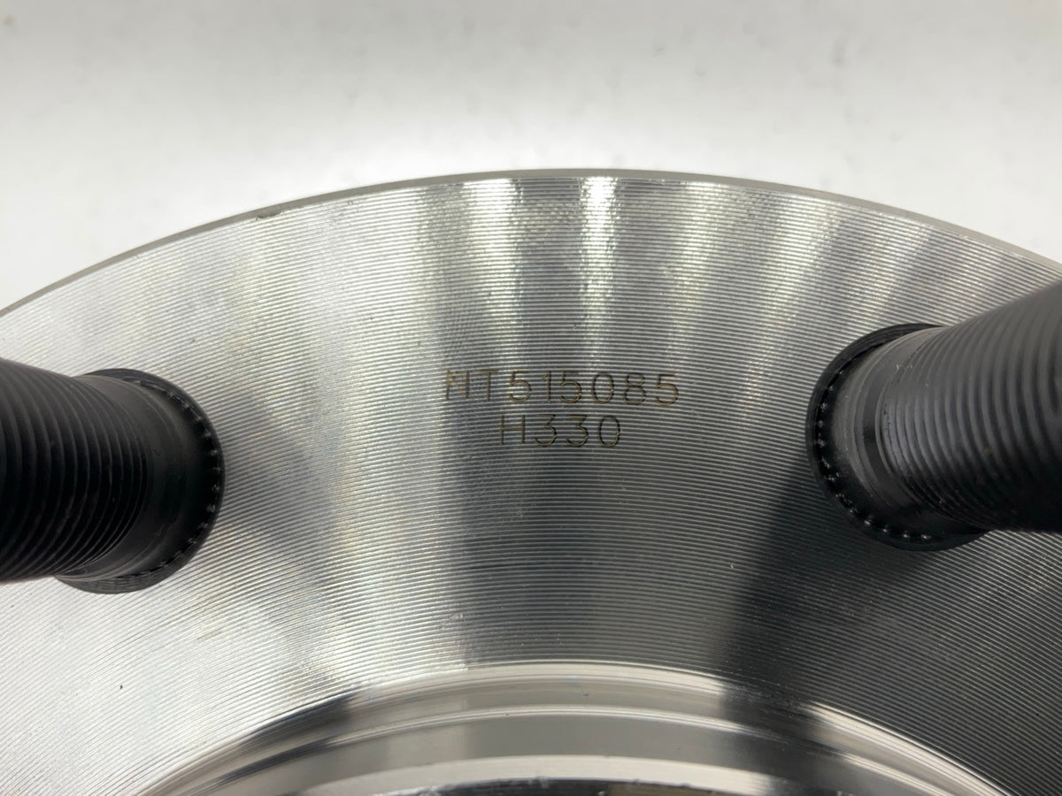 CRS WA515085 Front Wheel Hub Bearing - 1999-2000 Chevy Silverado 2500 RWD 8-LUG