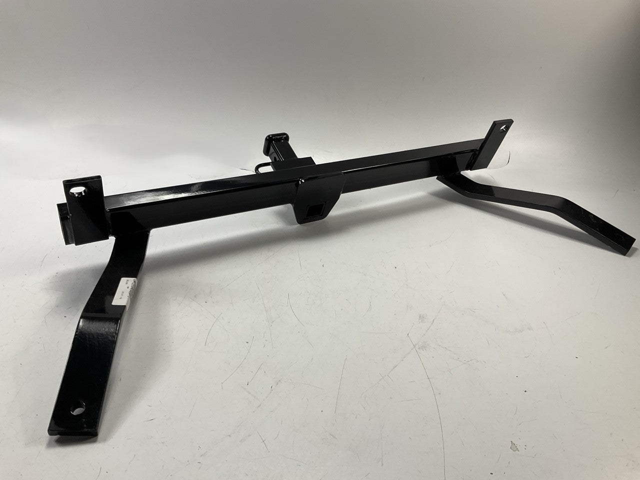 Curt 12243 Trailer Hitch 1-1/4'' Receiver Tow Hitch - 1995-2002 Continental