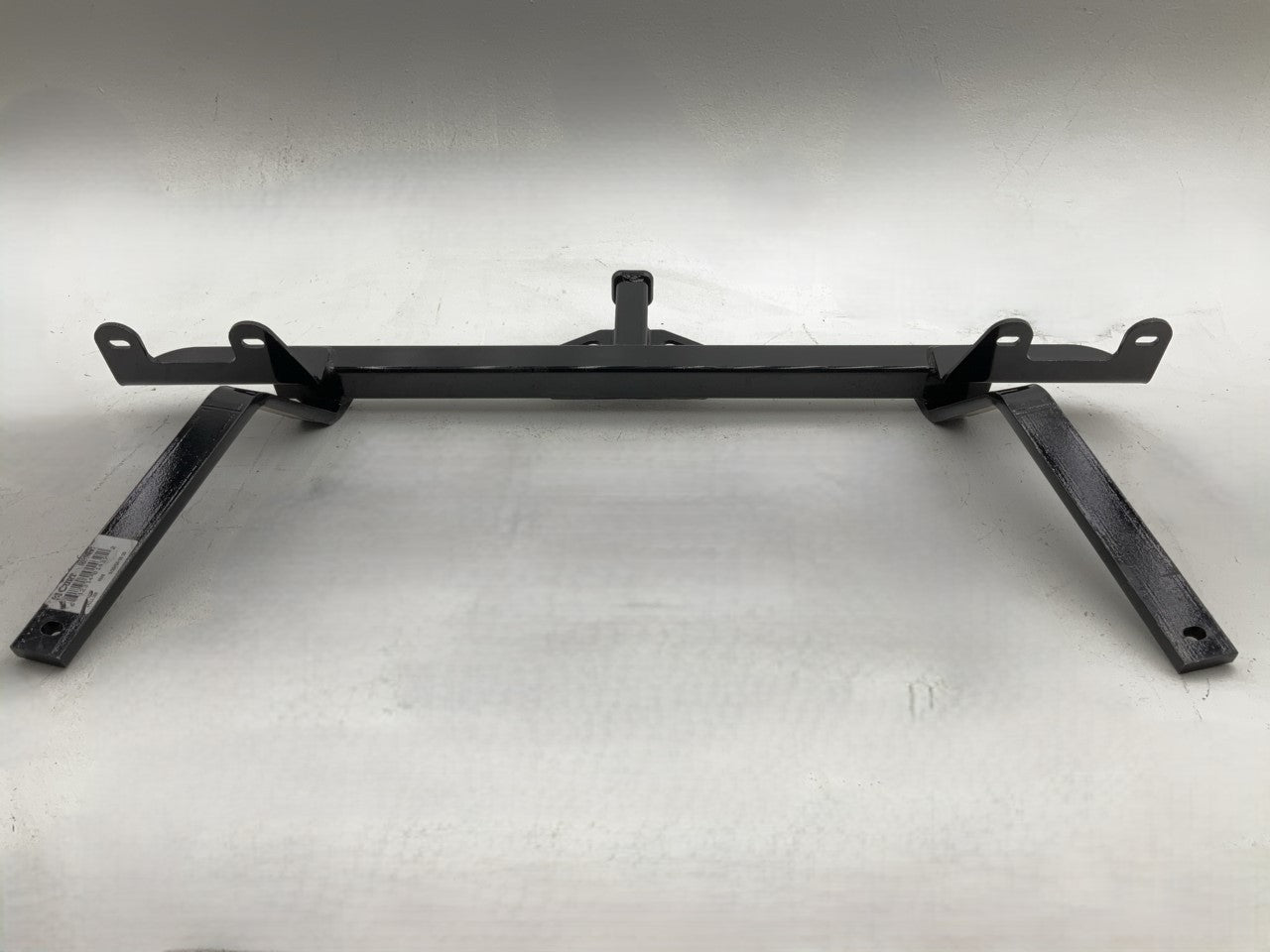 Curt 12272 Class 2 Trailer Receiver Hitch  1-1/4'' For 2004-2007 Chevrolet Malibu