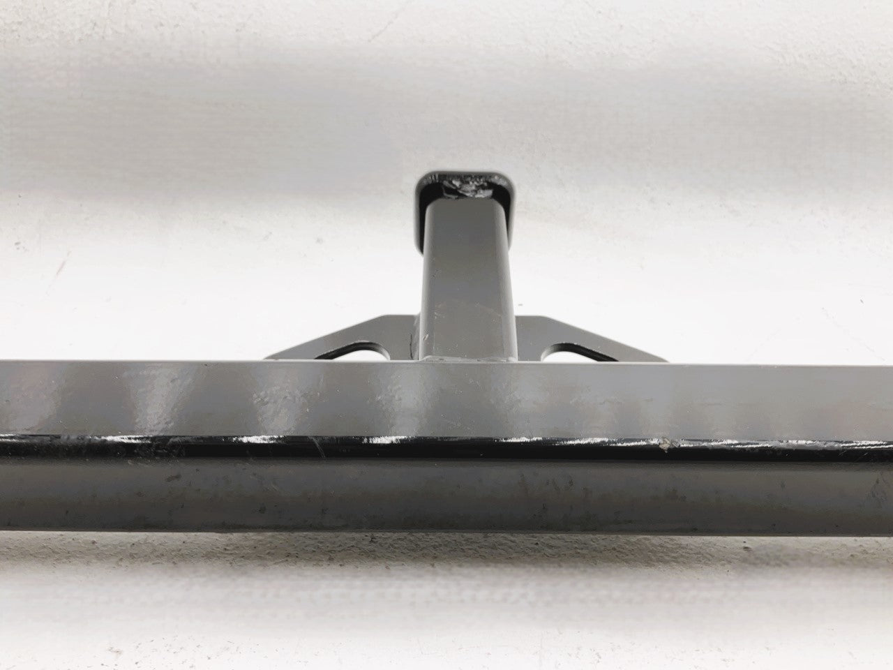 Curt 12272 Class 2 Trailer Receiver Hitch  1-1/4'' For 2004-2007 Chevrolet Malibu