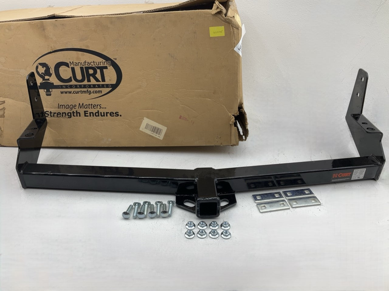 CURT 13049 Class 3 Trailer Hitch, 2-Inch Receiver For 1997-2002 Ford Expedition