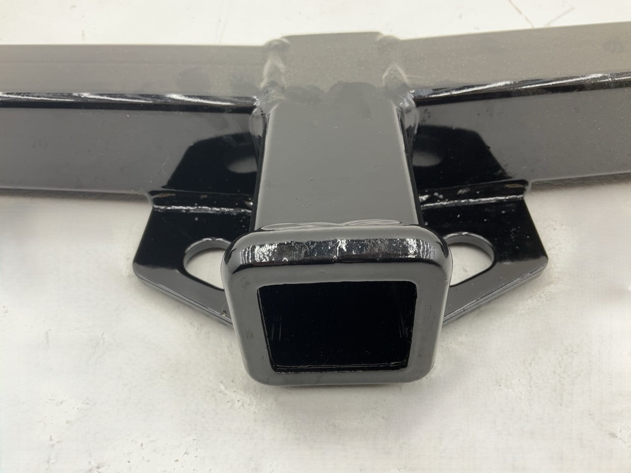 CURT 13049 Class 3 Trailer Hitch, 2-Inch Receiver For 1997-2002 Ford Expedition
