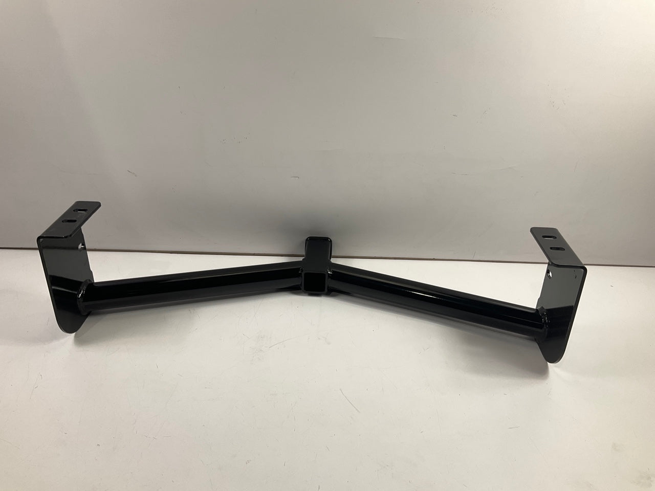 Curt 13198 Class III Trailer Hitch W/ 2'' Receiver For 2007-2021 Toyota Tundra
