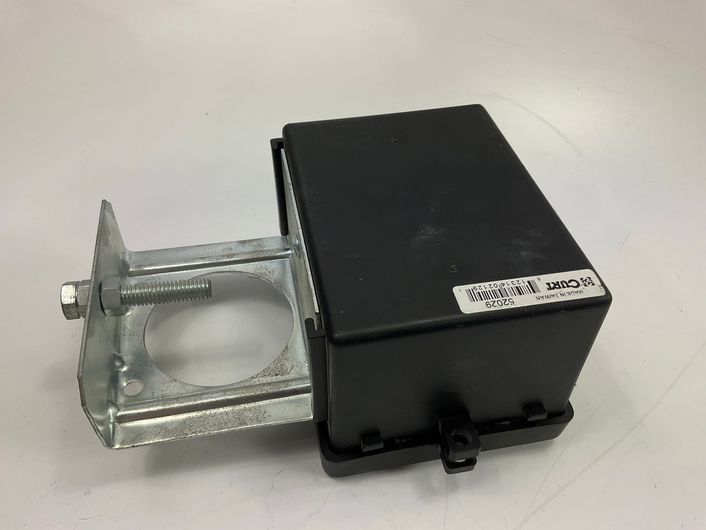 CURT 52029 5'' X 3-1/4'' X 3-7/8'' Lockable Breakaway Battery Case, Metal Bracket
