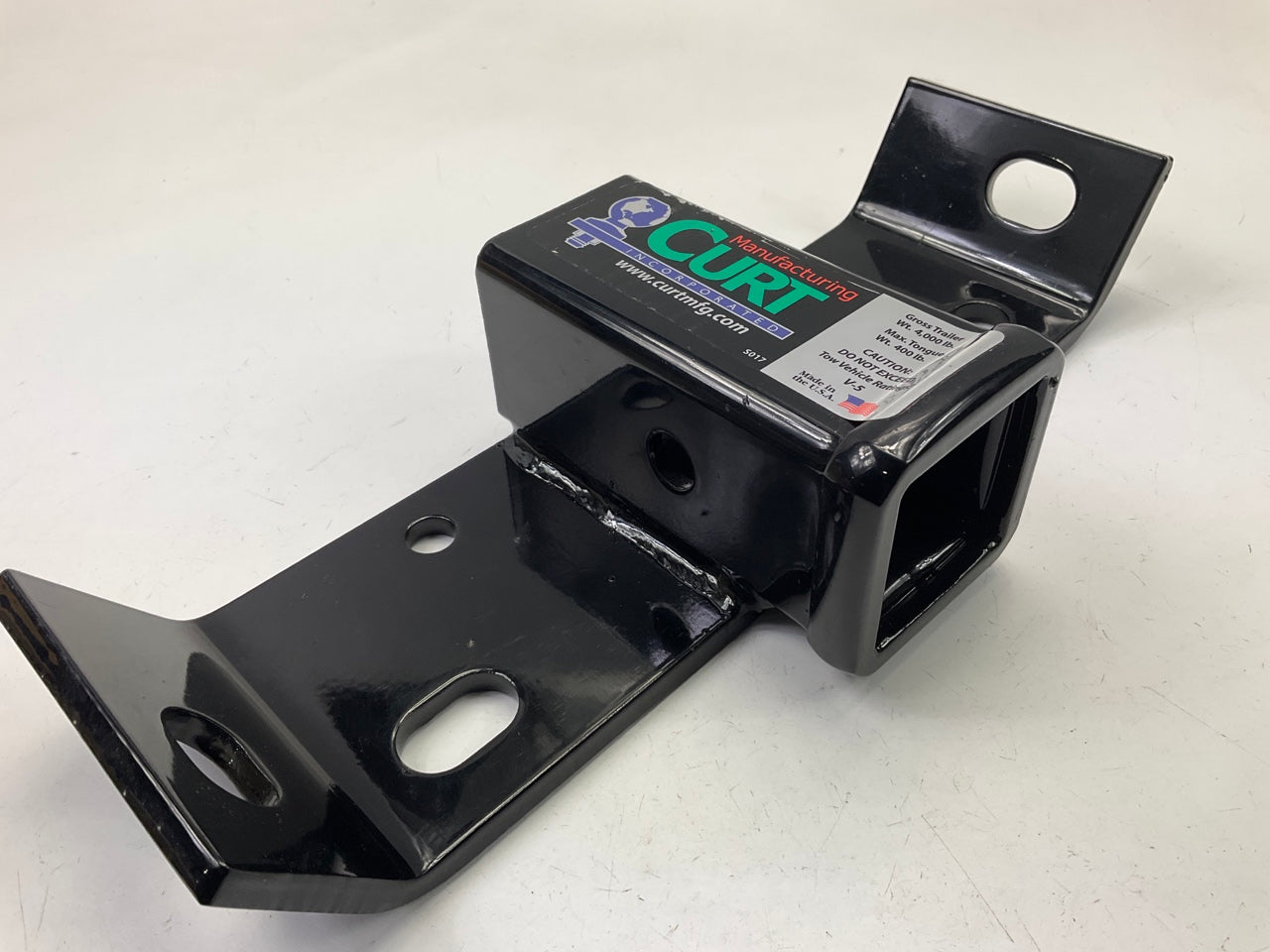 Curt E3S Custom Bumper Trailer Hitch - 5000 GTW, For Most Factory Step Bumpers