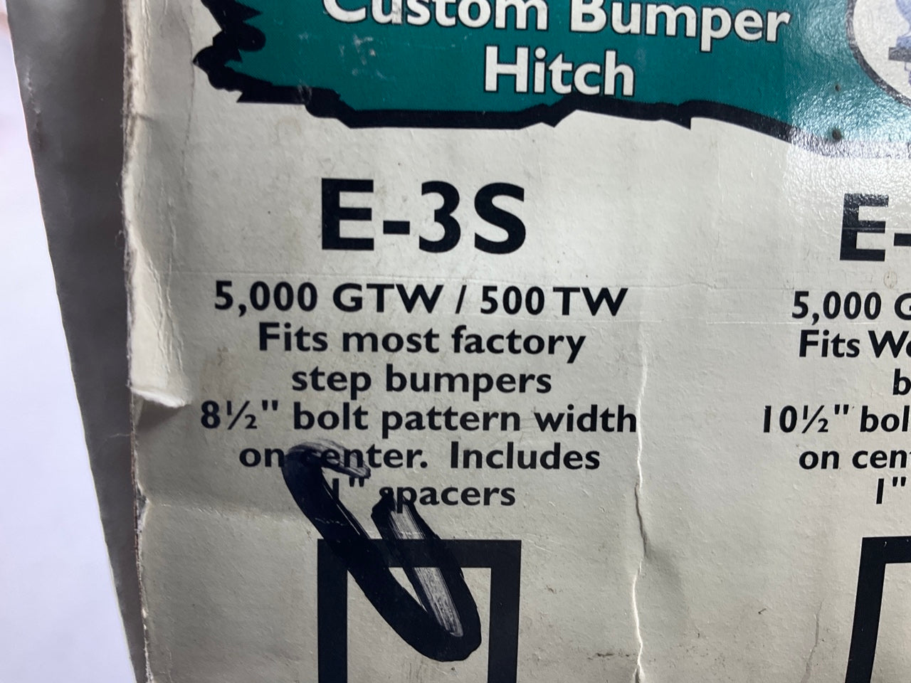 Curt E3S Custom Bumper Trailer Hitch - 5000 GTW, For Most Factory Step Bumpers