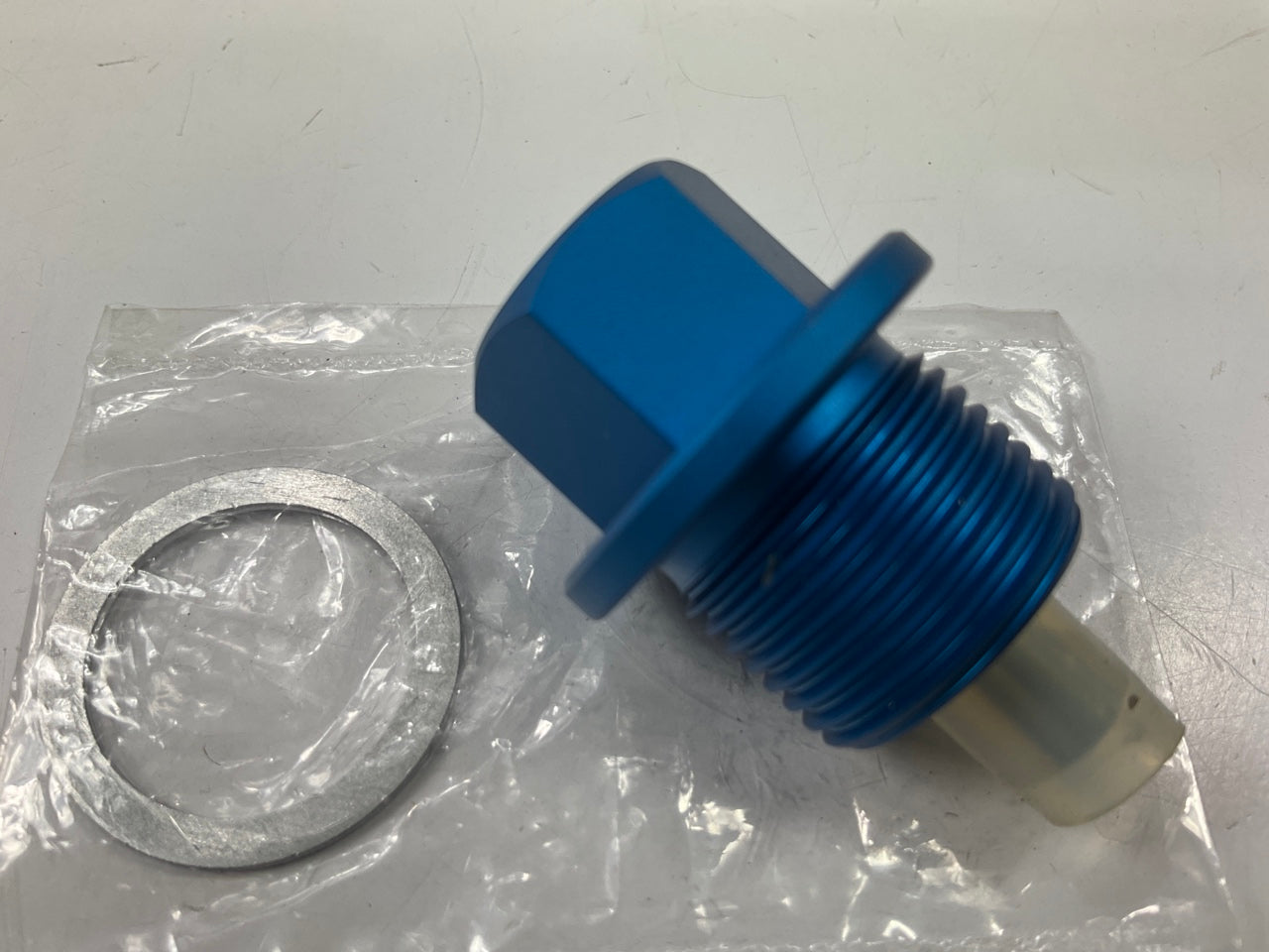 Cusco 00B-001-ND04 Neodymium Magnet Aluminum Oil Drain Plug  M20x1.5 For Subaru