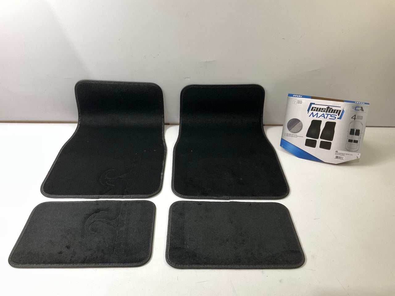 UNIVERSAL Black Carpet Floor Mats, 4-Piece Set 26''x17'' For Elantra, Forte