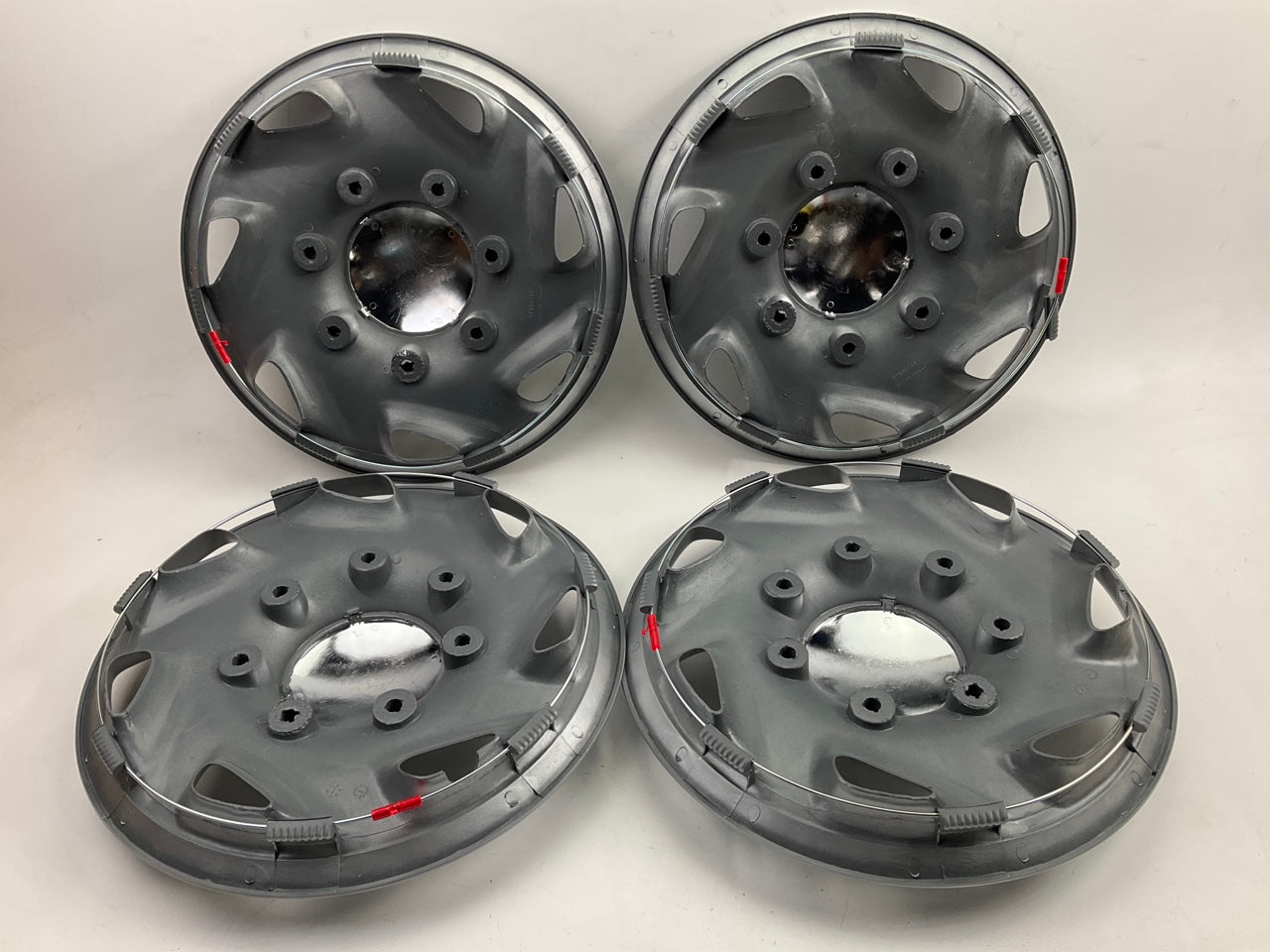 SCRATCHED - Custom Accessories 81703 UNIVERSAL Truck / SUV 16'' Wheel Cover Set