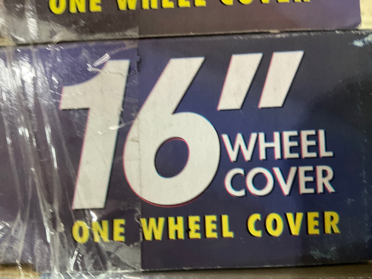SCRATCHED - Custom Accessories 81703 UNIVERSAL Truck / SUV 16'' Wheel Cover Set