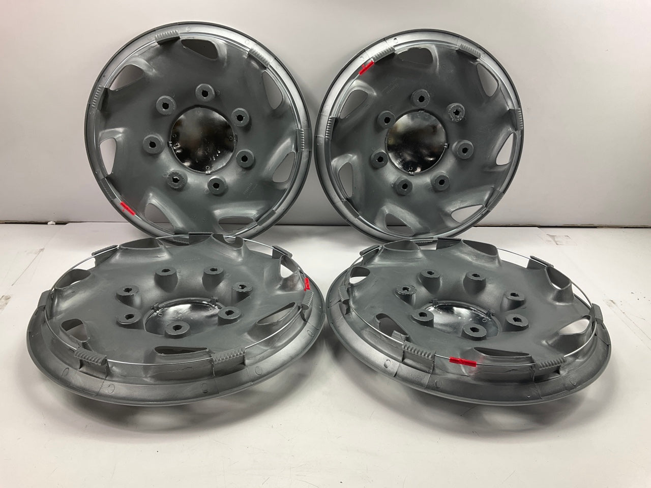 SCRATCHED - Custom Accessories 81703 UNIVERSAL Truck / SUV 16'' Wheel Cover Set