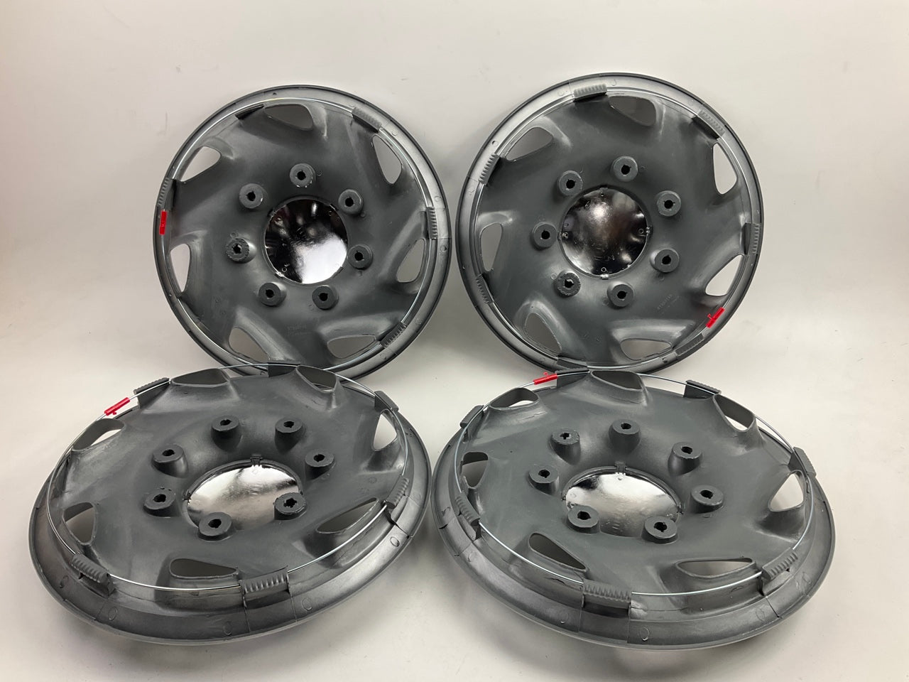 SCRATCHED - Custom Accessories 81703 UNIVERSAL Truck / SUV 16'' Wheel Cover Set
