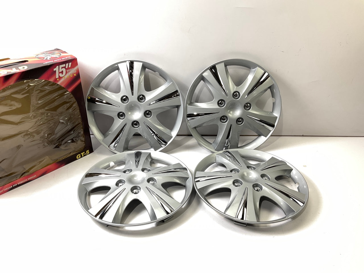 Custom Accessories 96411 GT-5 Silver Wheel Cover Set - 15''