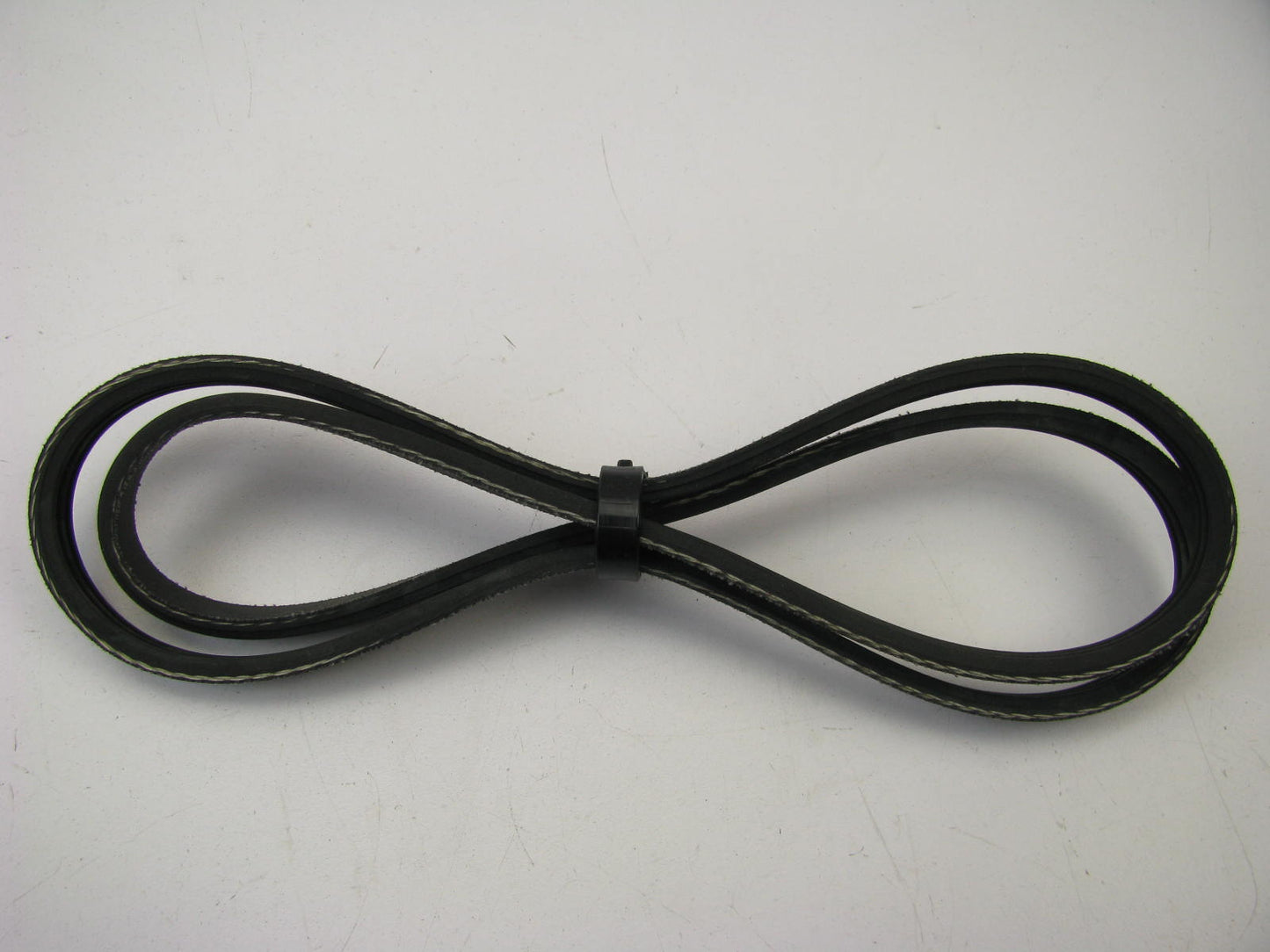 Dayco 3PK0975 Serpentine Belt - 11mm X 993mm - 3 Ribs