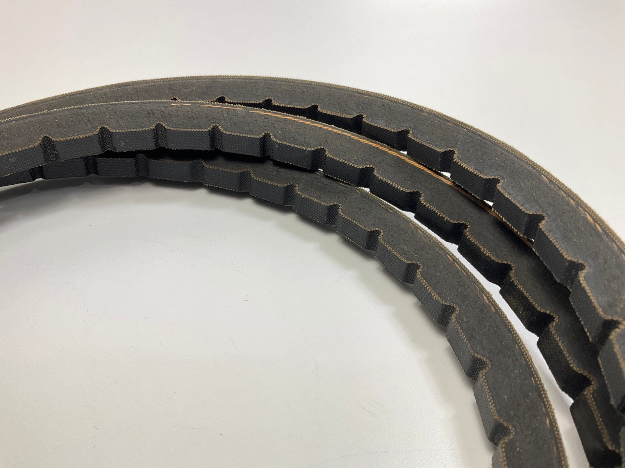 Dayco 5VX850 VX-Wedge Industrial Accessory Drive Belt, 5/8'' X 85''