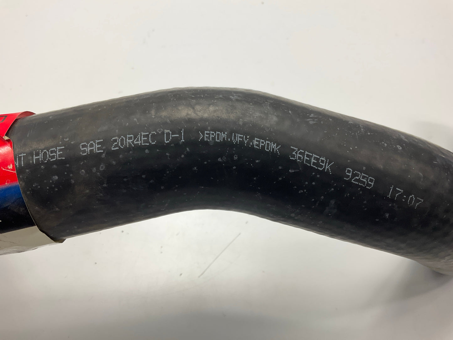 Dayco 71772 Upper Radiator Coolant Hose For 1994-1995 Ford Mustang 5.0L-V8
