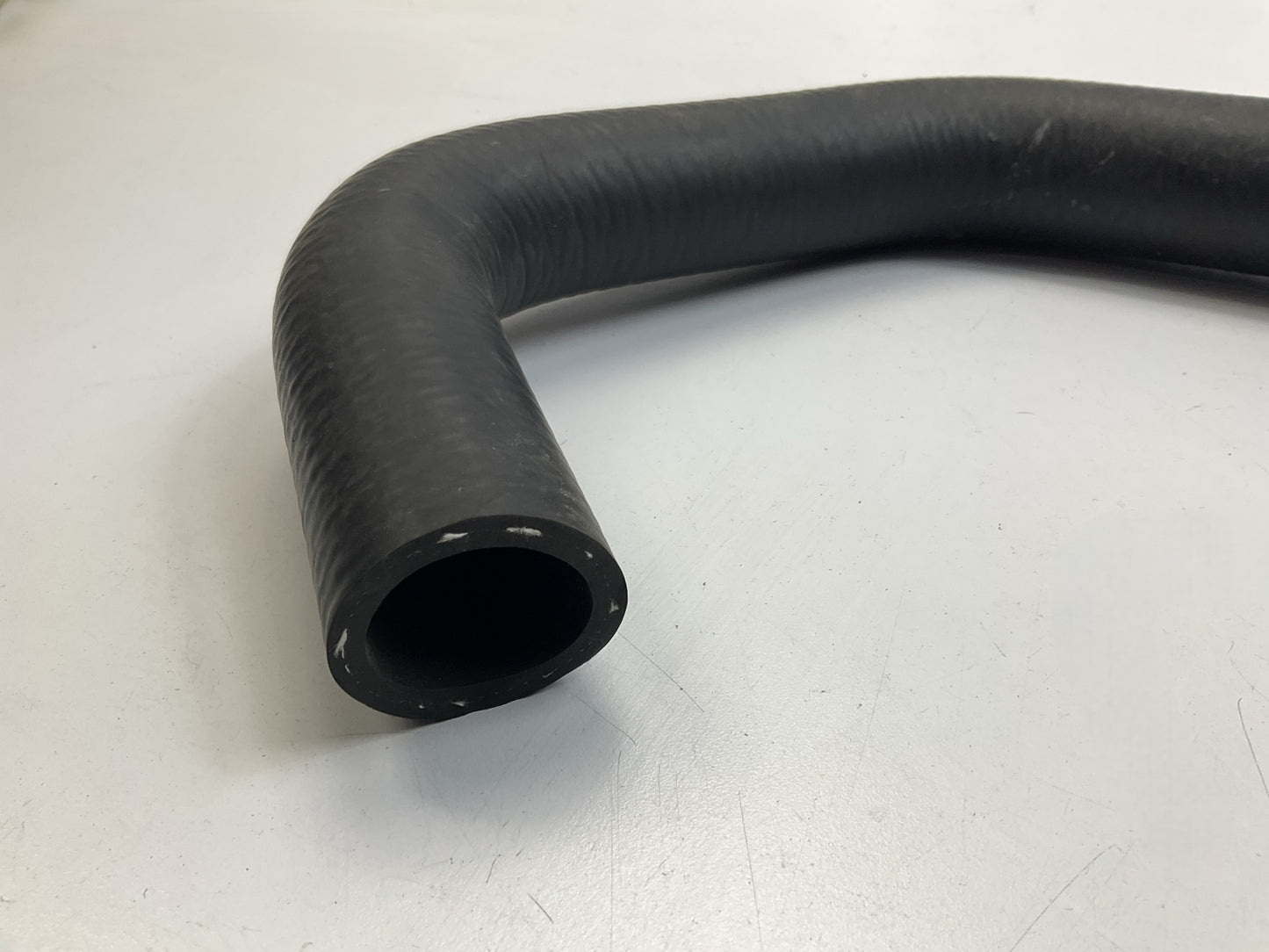 Dayco 71975 Lower Radiator Coolant Hose 98-04 Concorde, Intrepid 2.7L V6 DOHC