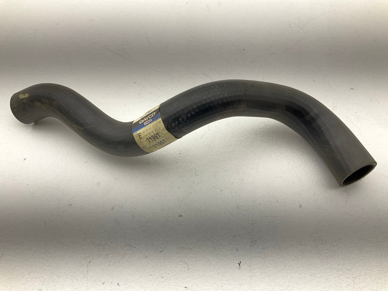 Dayco 71991 Lower Radiator Coolant Hose  For 1999-2004 Jeep Grand Cherokee 4.0L