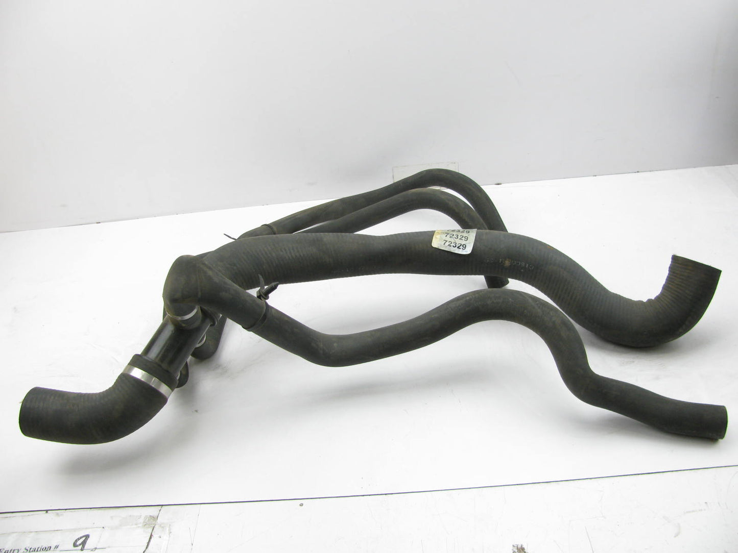 Dayco 72329 Molded Radiator Coolant Hose - Lower 97-02 E-150 E-250 E-350 E-450