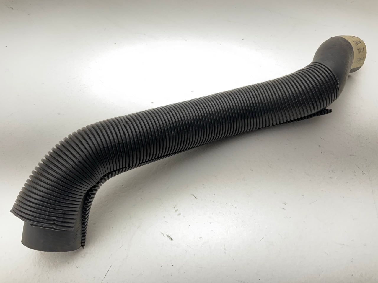 Dayco 72414 Lower Radiator Coolant Hose  For 2003-2004 Ford Expedition
