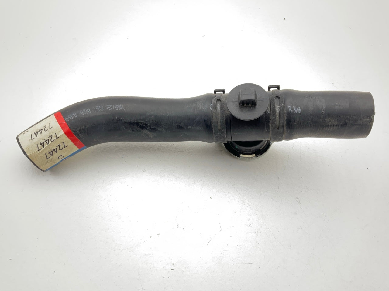 72447 DAYCOdayco 72447 Upper Radiator Coolant Hose 00-04 Dakota 00-03 Durango