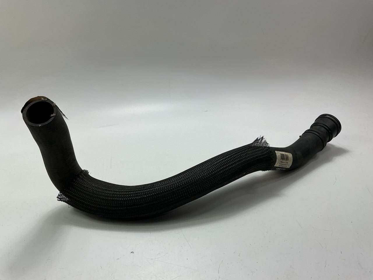 Dayco 72467 Lower Radiator Coolant Hose 04-14 Chevy Express, Savana 4.3L V6