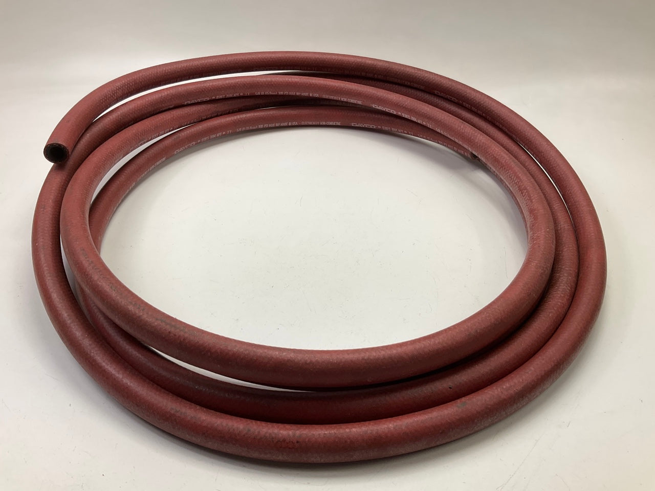 25 FEET- Dayco 5/8'' Premium Multi-Purpose (Air, Water, Oil) Hose 300 PSI, 250'