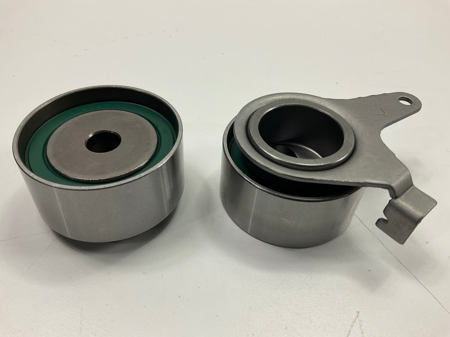 Dayco 84041 Engine Camshaft Timing Belt Tensioner & Idler Kit