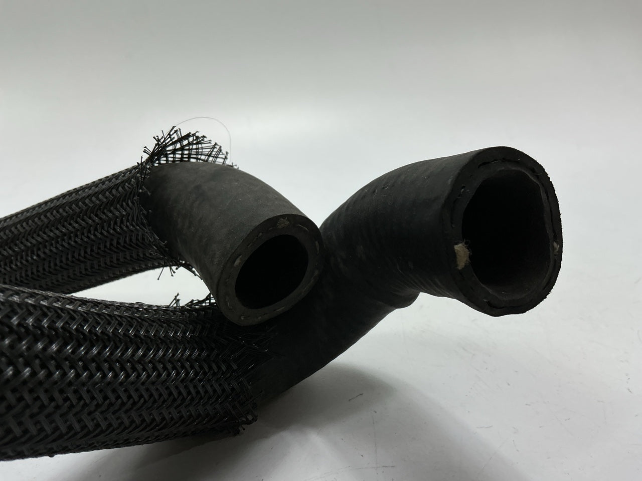 Dayco 88401 HVAC Molded Heater Hose 1996-2001 I30 1995-2001 Maxima
