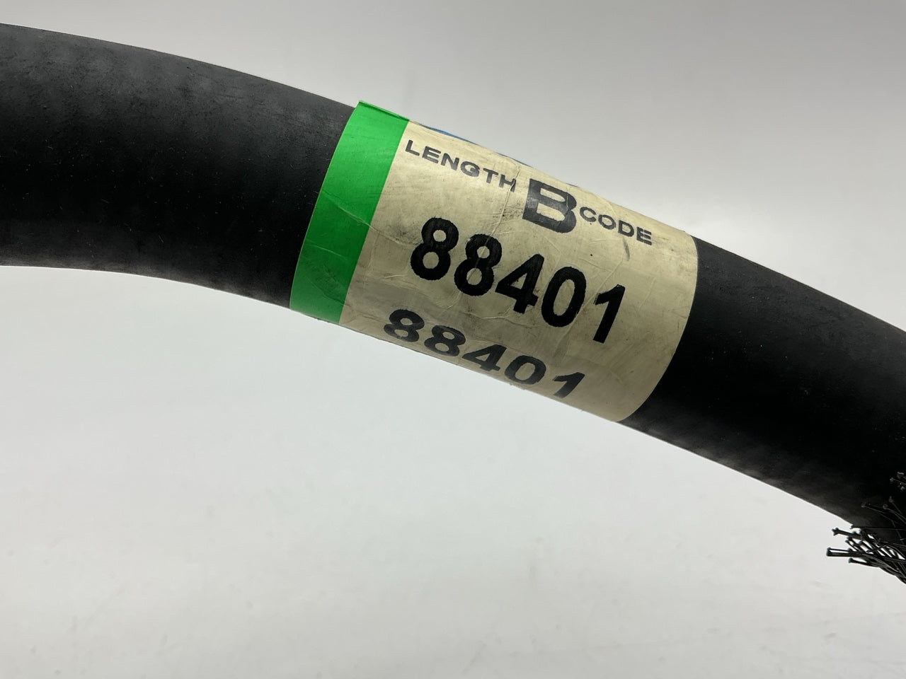 Dayco 88401 HVAC Molded Heater Hose 1996-2001 I30 1995-2001 Maxima