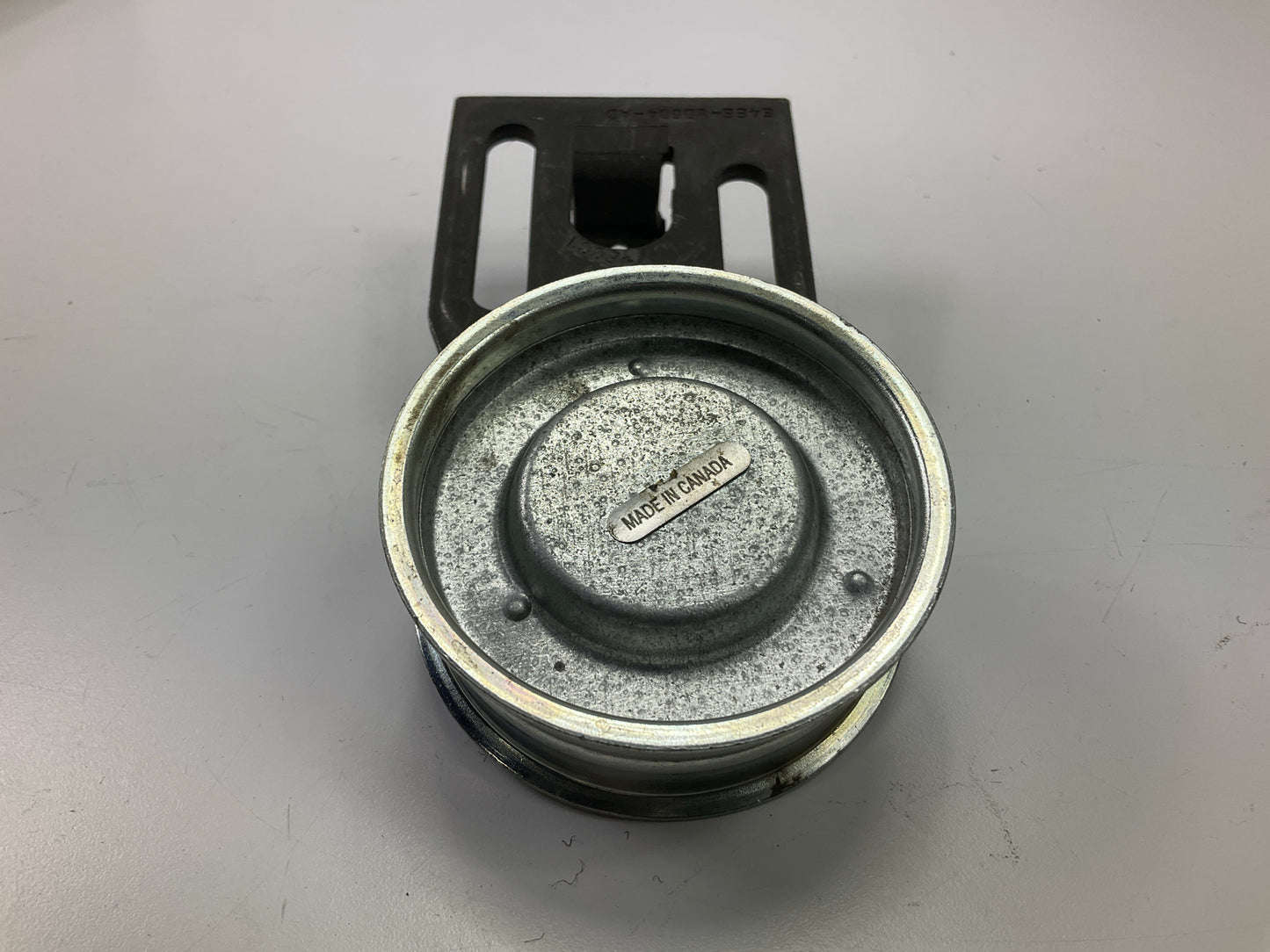 Dayco 89032 Accessory Drive Belt Idler Assembly 1985-1987 Ford 2.0L-L4 Diesel