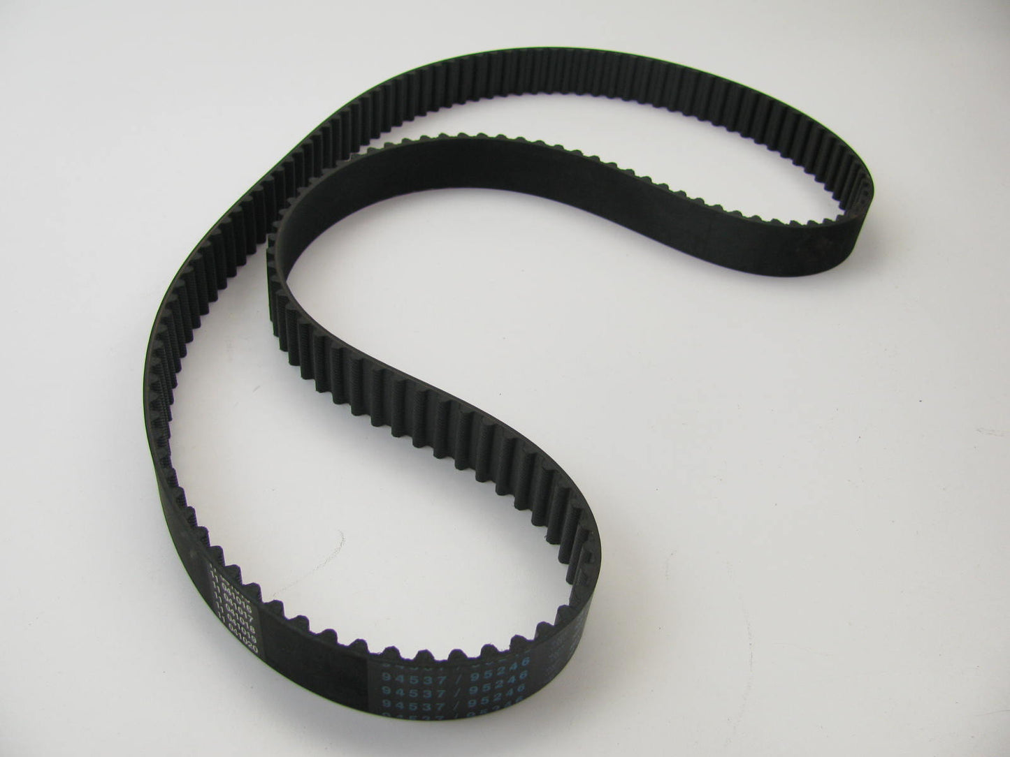 Dayco 94537 Engine Timing Belt For 1995-1999 Chrysler Mitsubishi 2.0L