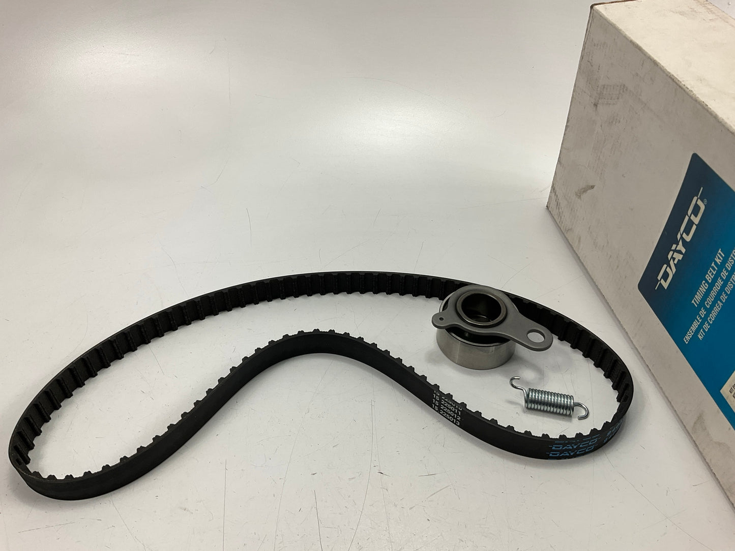 Dayco 95036K1 Engine Camshaft Timing Belt Kit With Tensioner