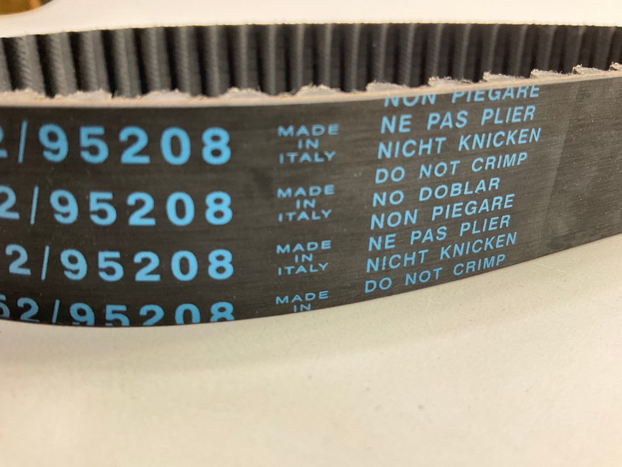 Dayco 95208 Engine Camshaft Timing Belt 92-99 Paseo 95-99 Tercel