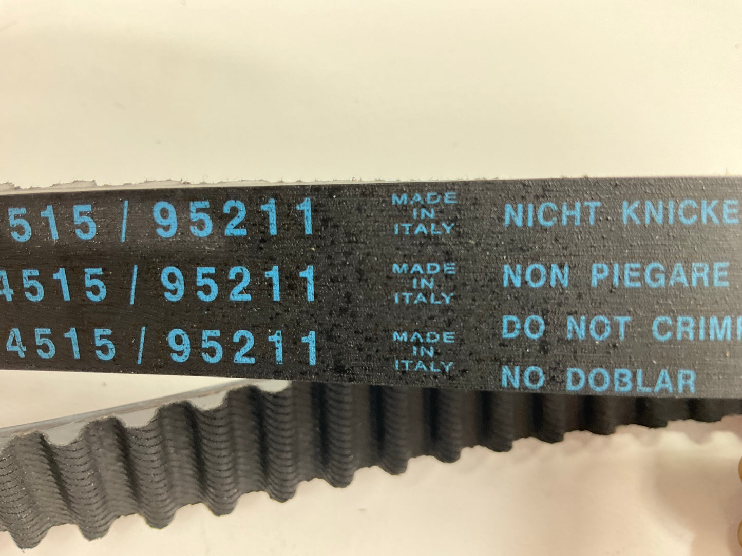 Dayco 95211 Engine Camshaft Timming Belt 1995-1998-TL 1992-1994 Vigor 2.5L