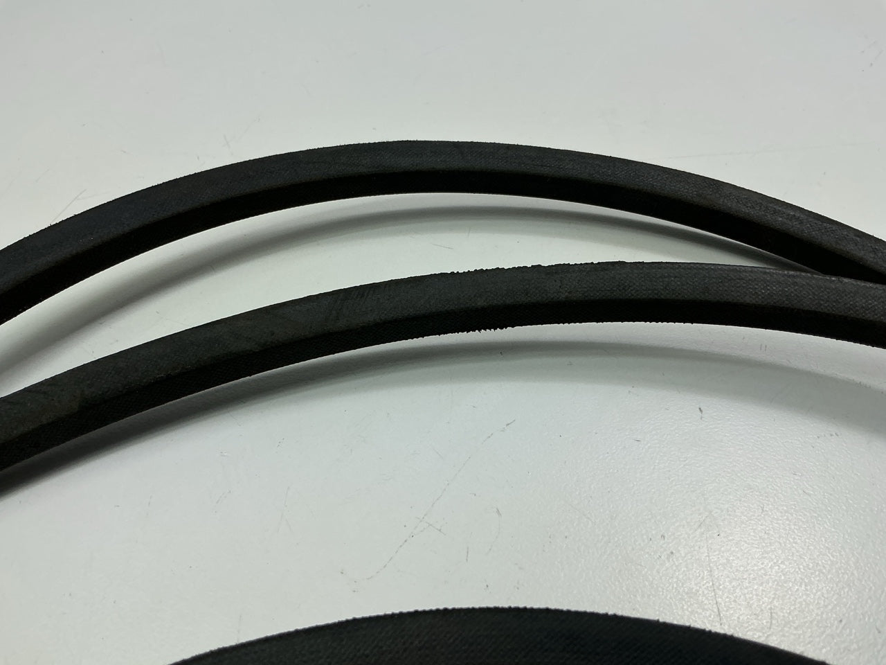 Dayco AP133 Industrial Accessory Drive V-Belt - 1/2'' X 135''