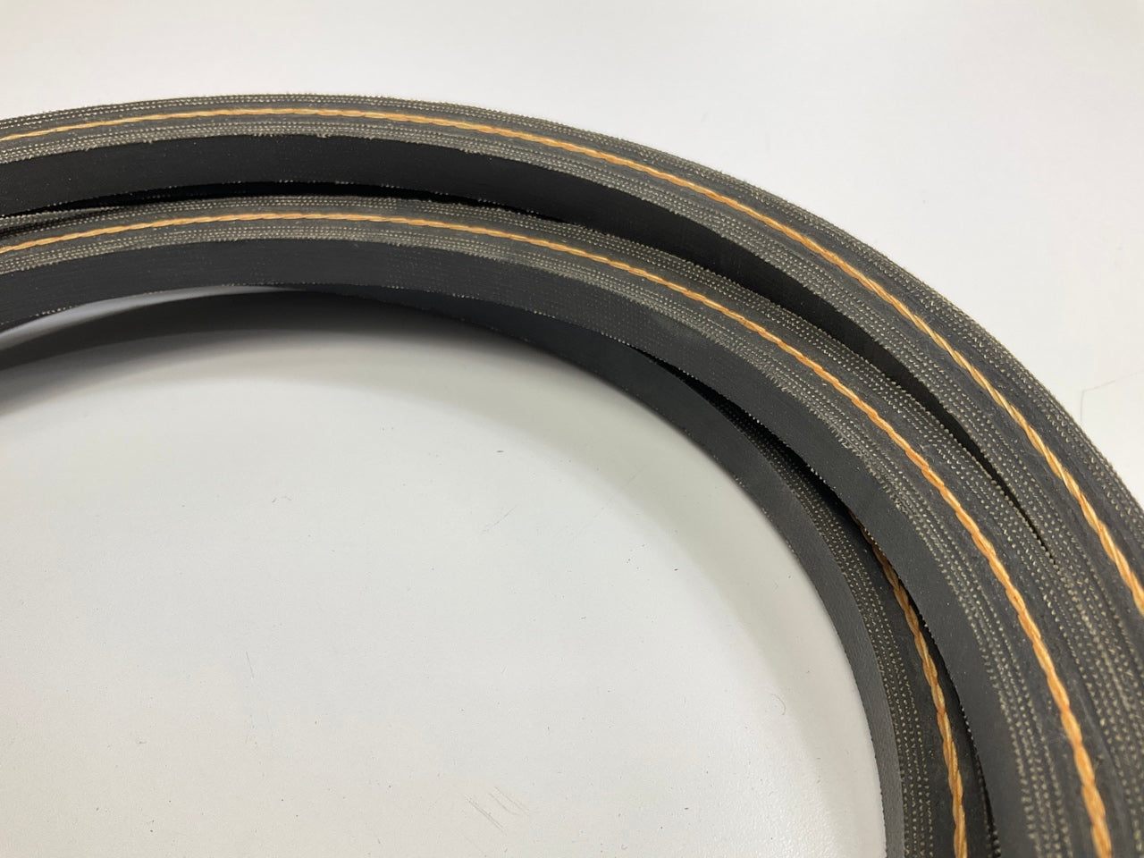 Dayco B136 Industrial Accessory Drive Belt, 5/8'' X 139''