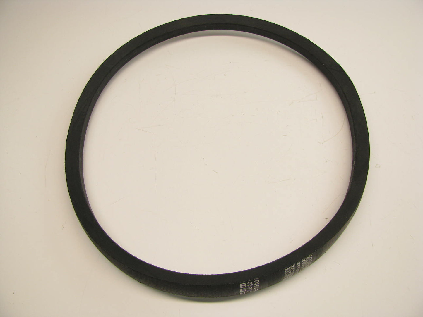 Dayco B32 Industrial Accessory Drive Belt - 5/8'' X 35''