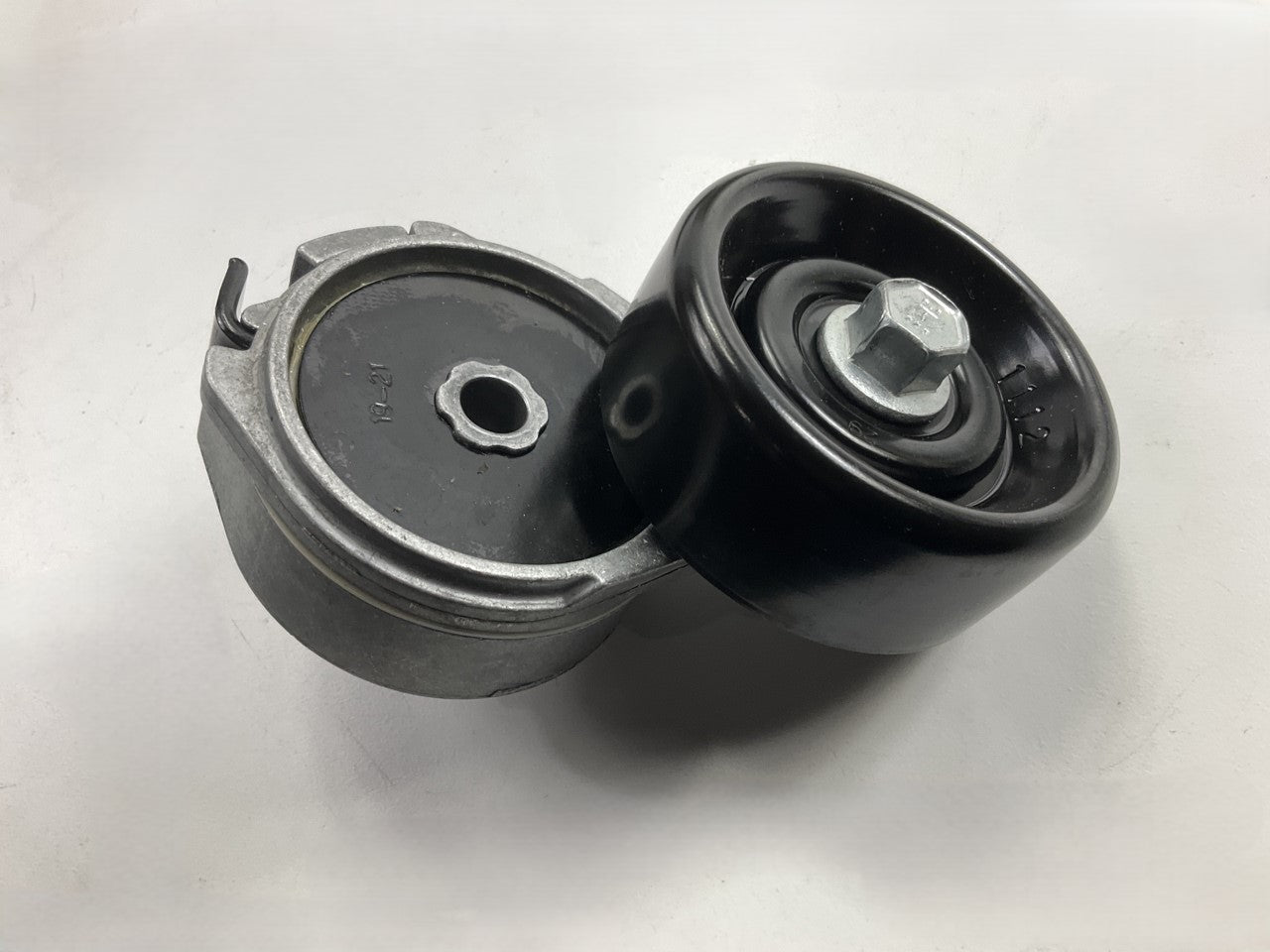 Dayco D60855K1 Main Drive Serpentine Belt Kit Pulley & Tensioner