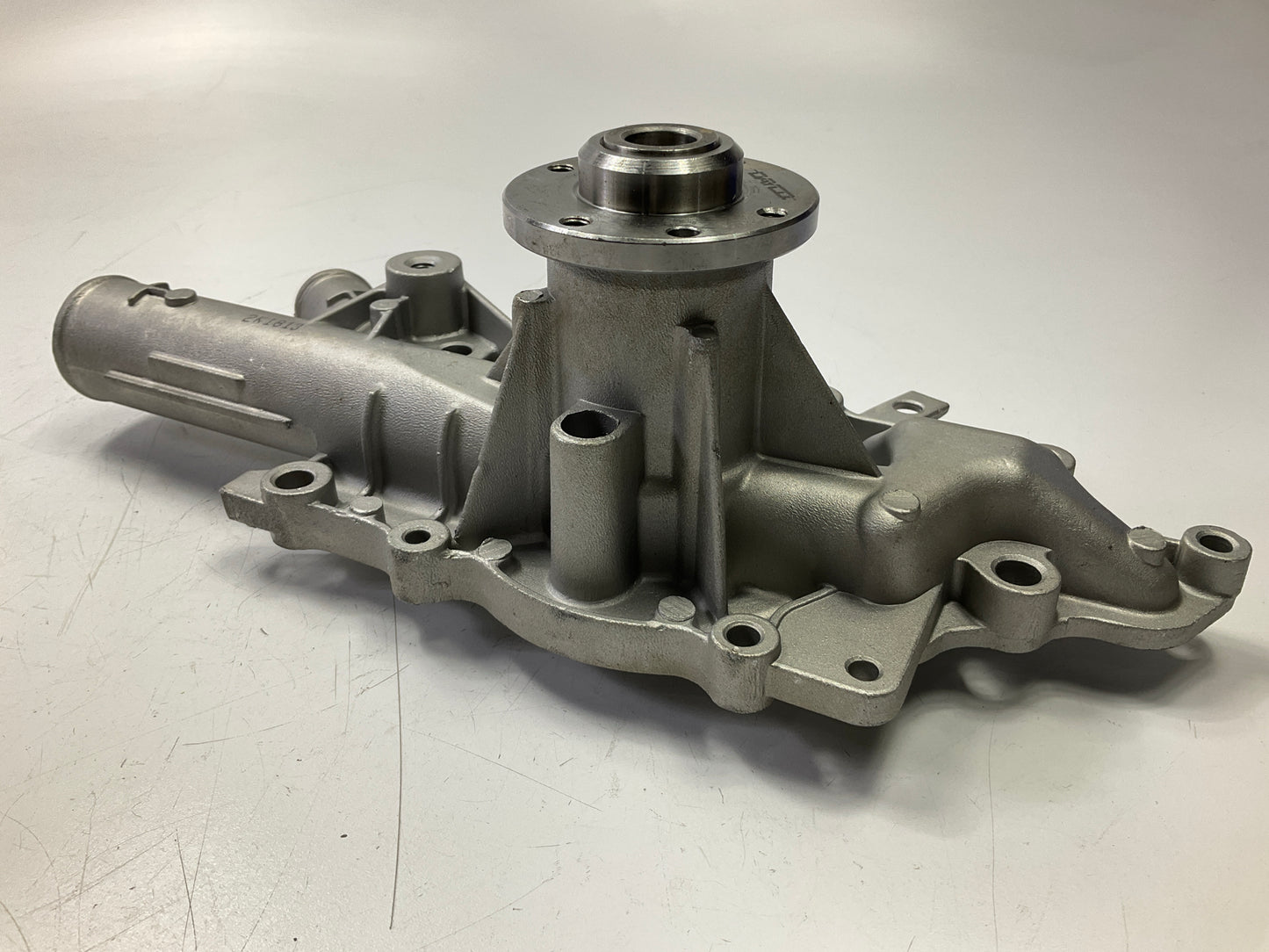 Dayco DP1079 Engine Water Pump 6112001101, 5103576AB, PA888