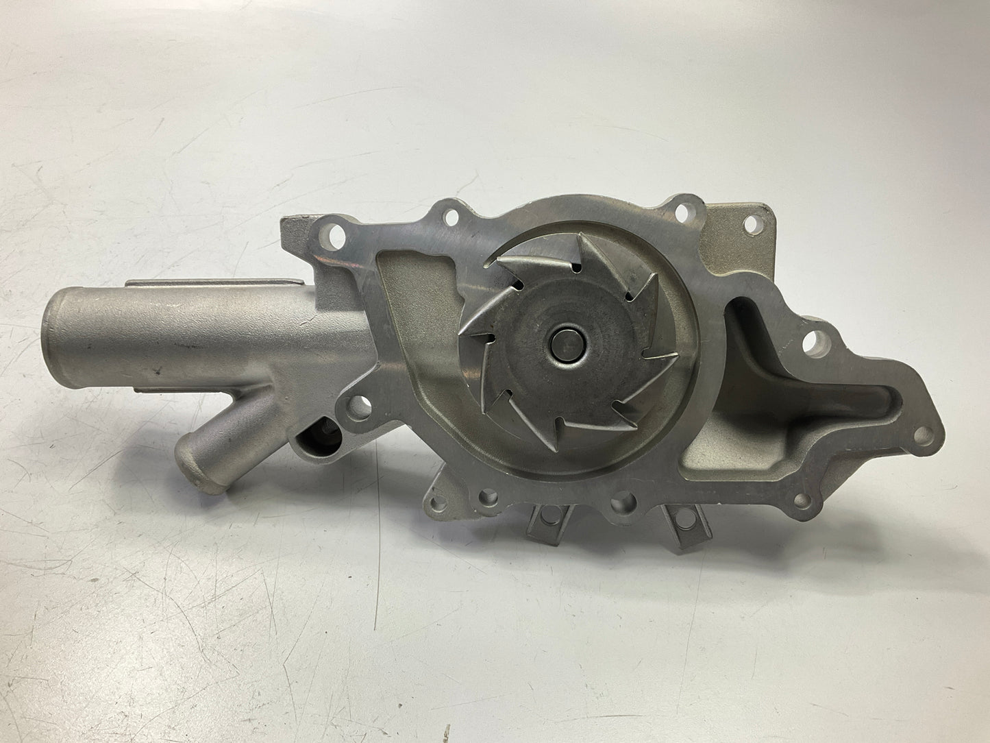 Dayco DP1079 Engine Water Pump 6112001101, 5103576AB, PA888