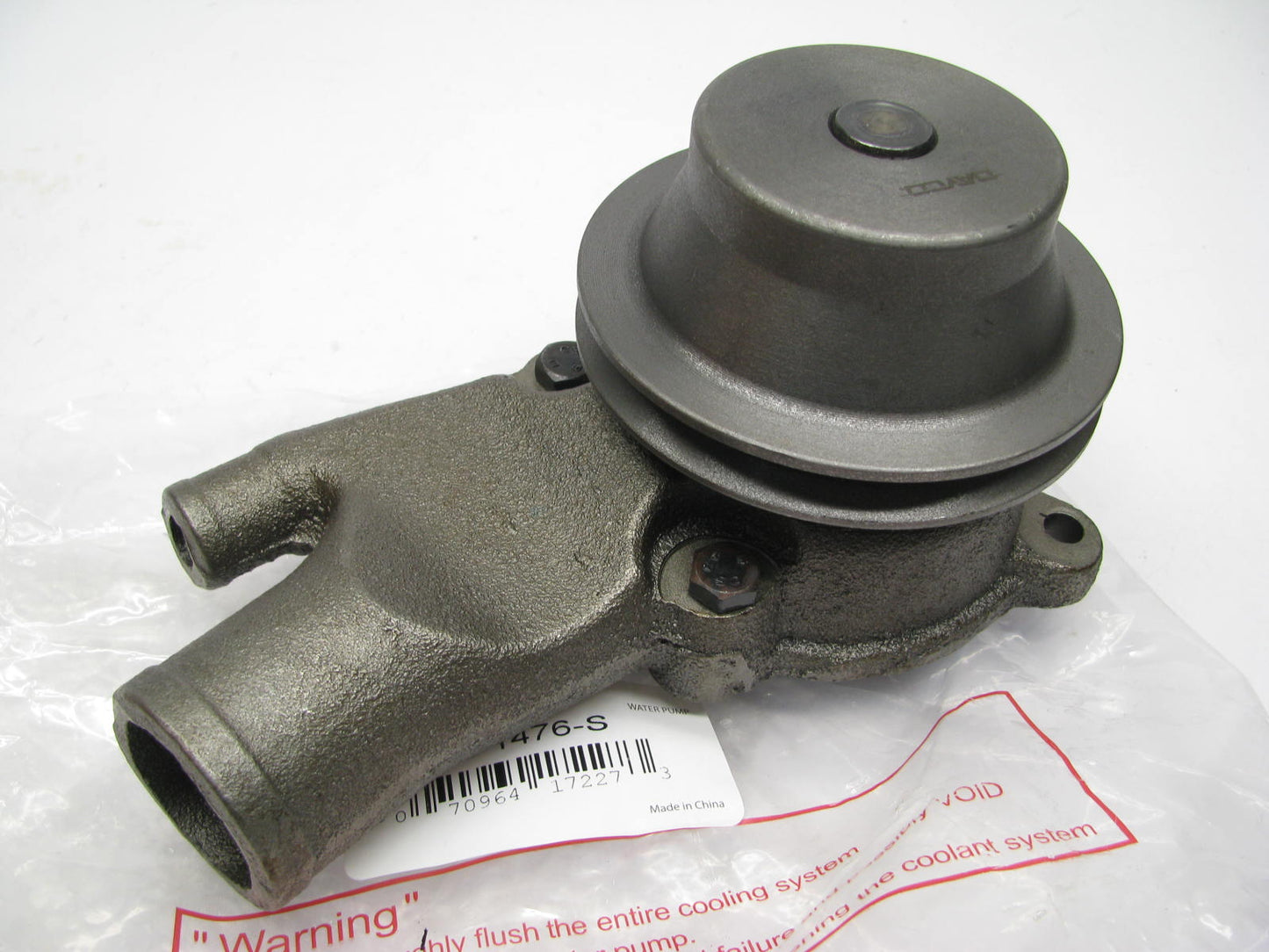 Dayco DP1476S Engine Water Pump For Hyster Lift Trucks S40XM / S45XM GM 3.0L