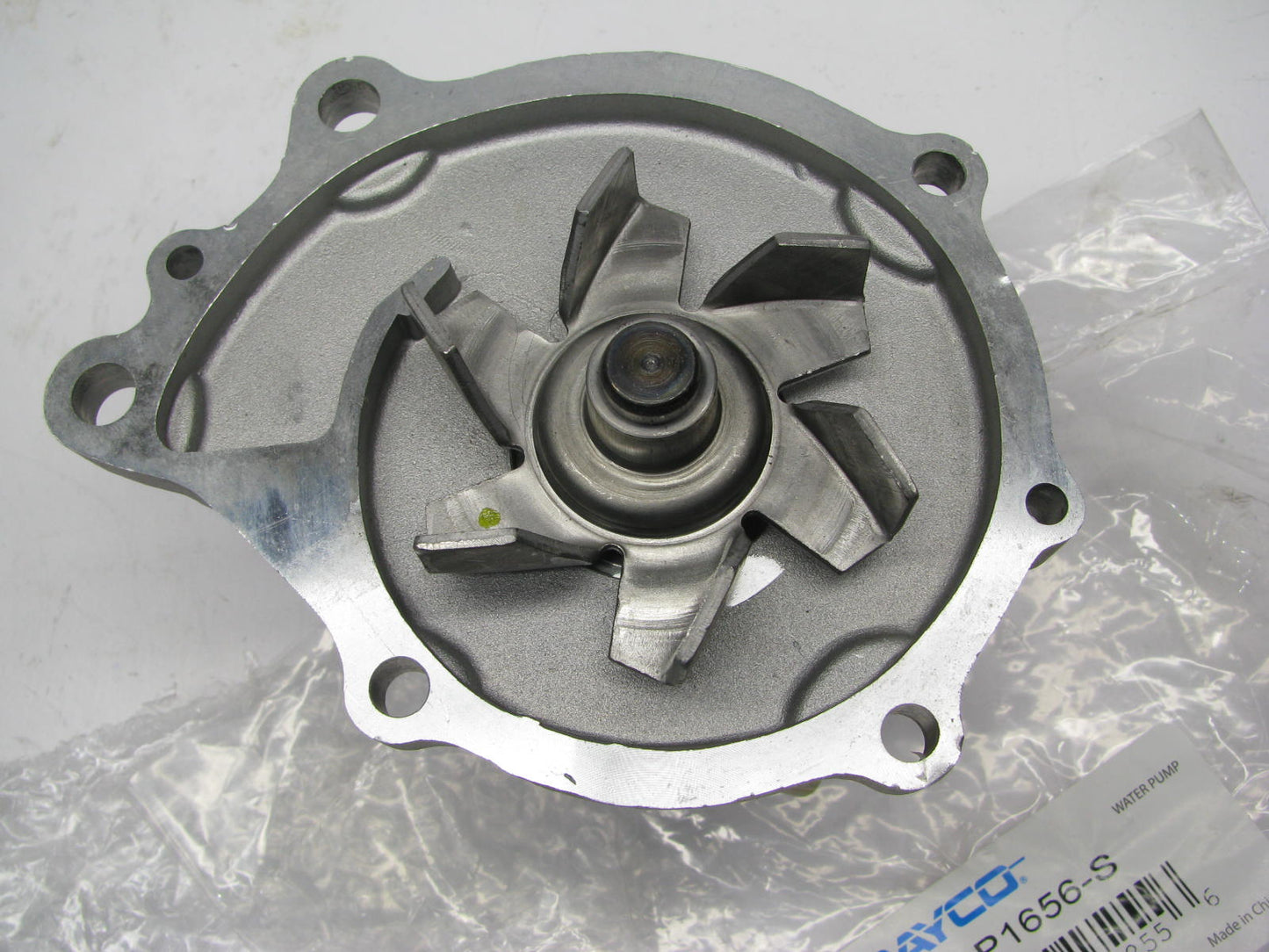 Dayco DP1656S Water Pump For Nissan  K15, K21, K25 Forklift 21010-FU40J