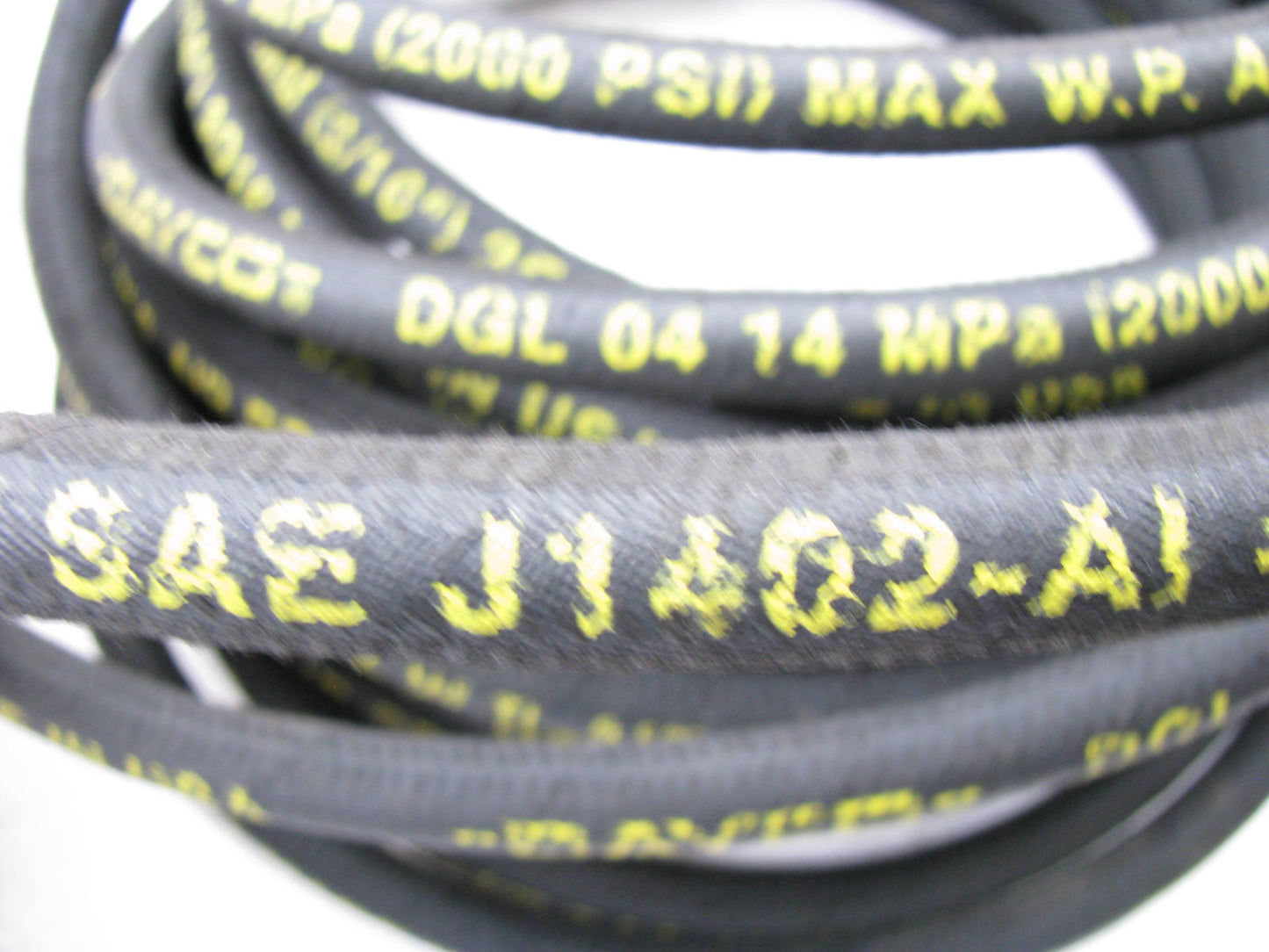 Dayco SAEJ1402-AI-550 DOT Air Brake Hose 3/16'' (4.8MM) 2000 PSI 48' Long