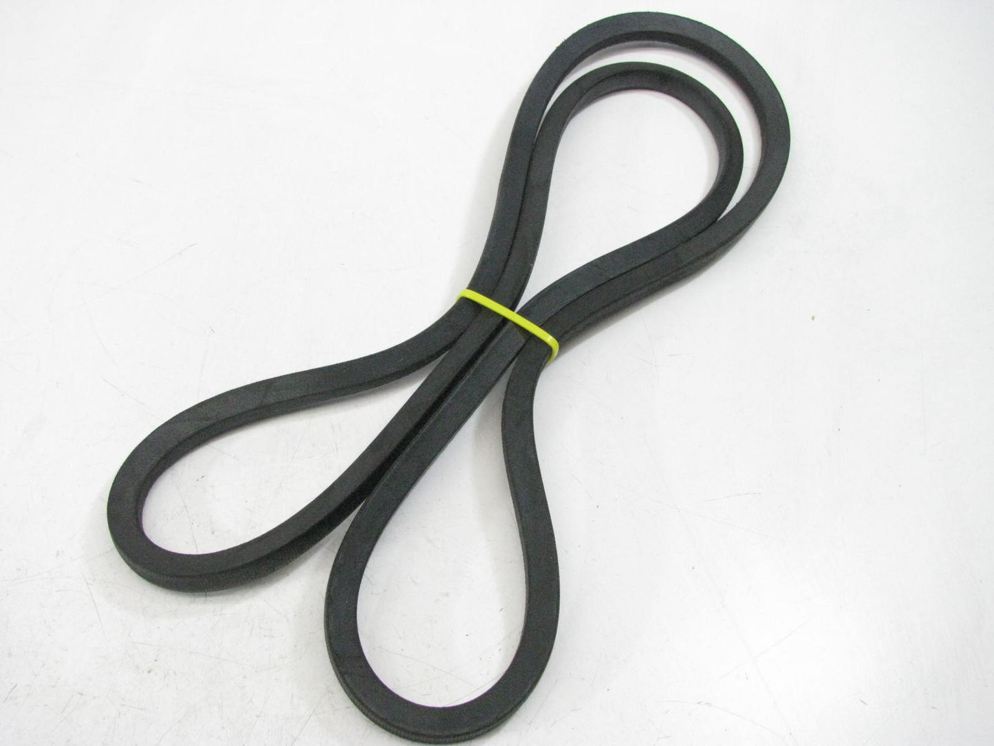 Dayco SPA1632  13 X 1632mm METRIC V Acccessory Drivce Belt