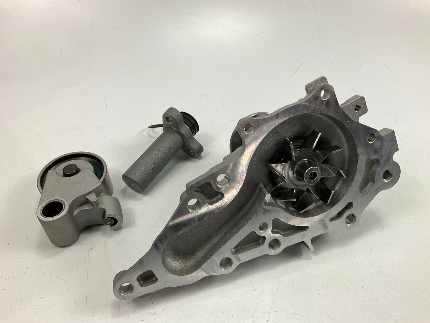 MISSING BELT Dayco WP215K1B Engine Camshaft Timing Belt Kit With Water Pump