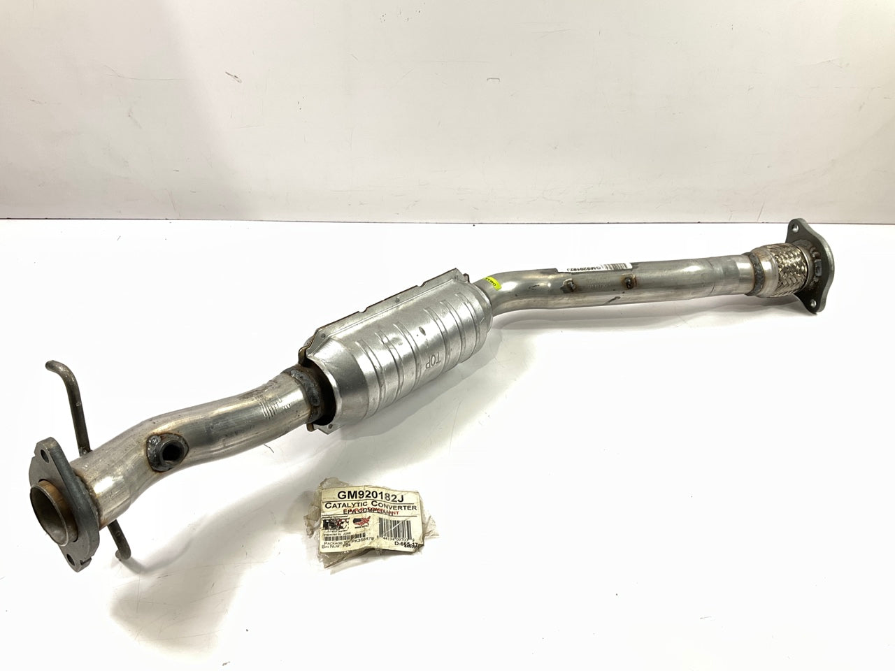 DEC GM920182J Catalytic Converter - CARB COMPLIANT - 1997-98 Grand Prix, Century